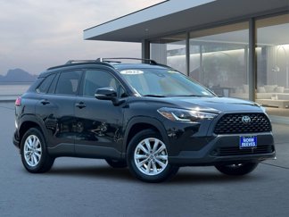 Used 2022 Toyota Corolla Cross LE image 1
