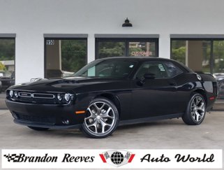 Used 2021 Dodge Challenger SXT w/ Driver Convenience Group image 1