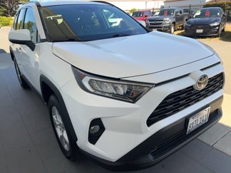 Used 2021 Toyota RAV4 XLE image 1