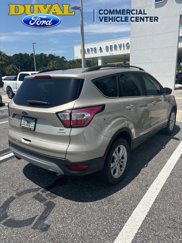 Used 2018 Ford Escape SE image 1