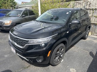 Used 2022 Kia Seltos LX image 1