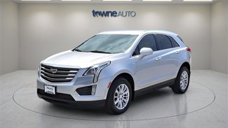 Used 2017 Cadillac XT5 FWD w/ LPO, Wheel Lock Package image 1