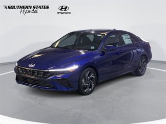 New 2025 Hyundai Elantra SEL image 1