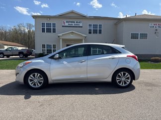 Used 2015 Hyundai Elantra GT image 1