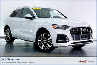 Used 2021 Audi Q5 Premium w/ Convenience Package image 1