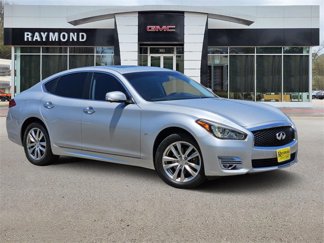 Used 2018 INFINITI Q70 Luxe image 1