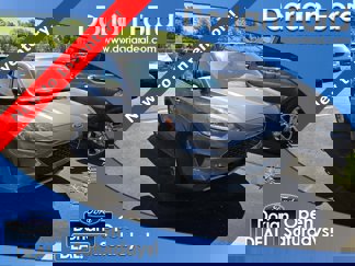 Used 2022 Ford Escape SE w/ Convenience Package image 1