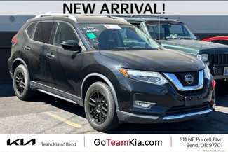 Used 2019 Nissan Rogue SV image 1