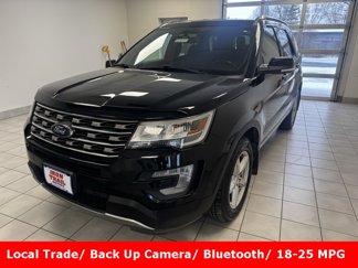 Used 2017 Ford Explorer XLT image 1