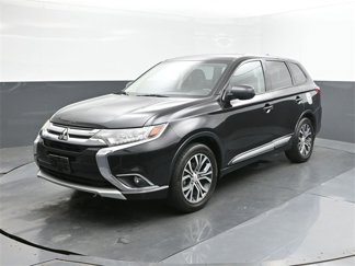 Used 2018 Mitsubishi Outlander ES image 1