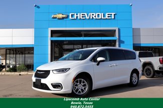 Used 2023 Chrysler Pacifica Touring-L image 1