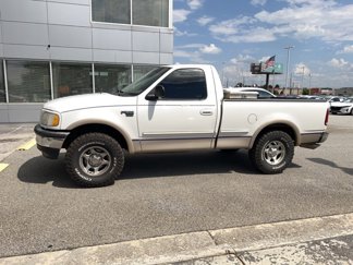 Used 1998 Ford F150 Lariat image 1