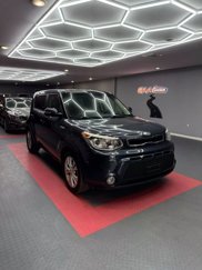 Used 2016 Kia Soul ! w/ Premium Package image 1