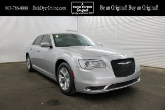 Used 2020 Chrysler 300 Touring image 1