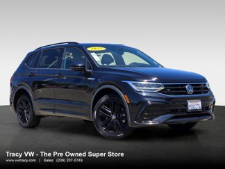 Used 2022 Volkswagen Tiguan SE R-Line image 1
