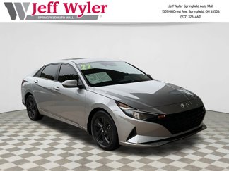Used 2022 Hyundai Elantra SEL image 1
