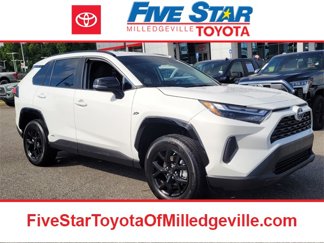 Used 2024 Toyota RAV4 XLE image 1