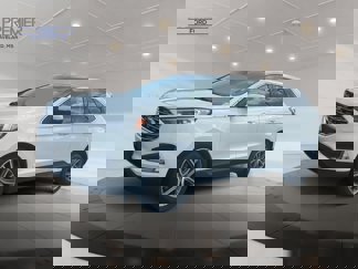 Used 2022 Ford Edge Titanium w/ Class II Trailer Tow Package image 1