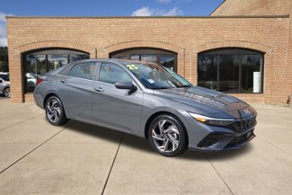 New 2025 Hyundai Elantra SEL image 1