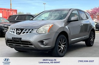 Used 2013 Nissan Rogue S w/ Special Edition Pkg image 1