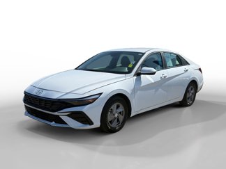 Certified 2024 Hyundai Elantra SE image 1
