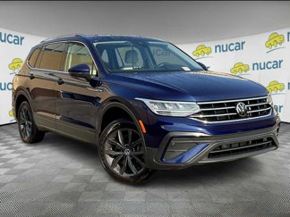 Used 2022 Volkswagen Tiguan SE w/ Panoramic Sunroof Package image 1