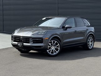 Used 2025 Porsche Cayenne video 1