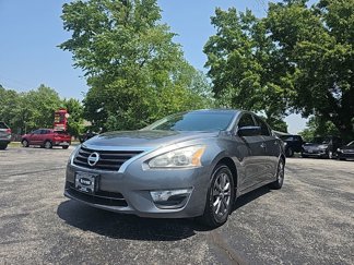 Used 2015 Nissan Altima 2.5 S w/ Sport Value Package image 1