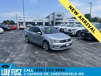 Used 2016 Volkswagen Jetta GLI SE image 1