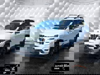 Used 2023 Jeep Cherokee Altitude Lux image 1
