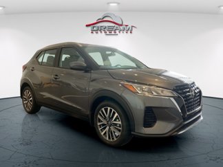 Certified 2024 Nissan Kicks SV image 1