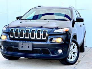 Used 2016 Jeep Cherokee Latitude w/ Cold Weather Group image 1