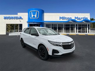 Used 2023 Chevrolet Equinox LS image 1
