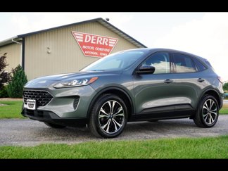 Used 2021 Ford Escape SE image 1