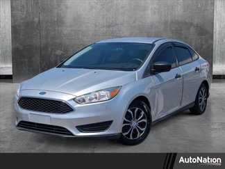 Used 2017 Ford Focus S image 1