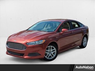 Used 2014 Ford Fusion SE image 1