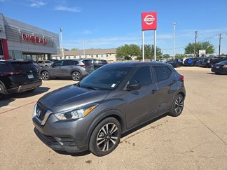 Used 2020 Nissan Kicks S image 1