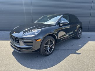 Certified 2023 Porsche Macan Turbo image 1