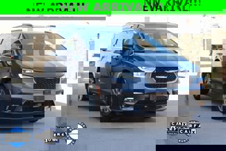 Used 2021 Chrysler Pacifica Touring w/ Uconnect Theater Family Group image 1