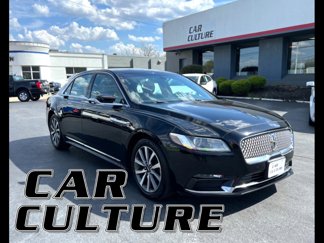 Used 2017 Lincoln Continental Premiere image 1
