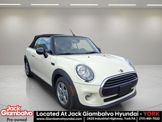 Used 2017 MINI Cooper Convertible image 1