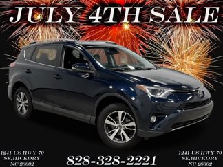Used 2017 Toyota RAV4 XLE image 1