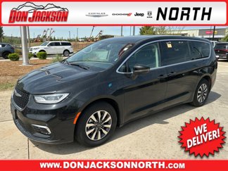 Used 2023 Chrysler Pacifica Touring-L image 1