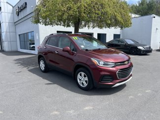 Used 2017 Chevrolet Trax LT w/ Driver Confidence Package image 1