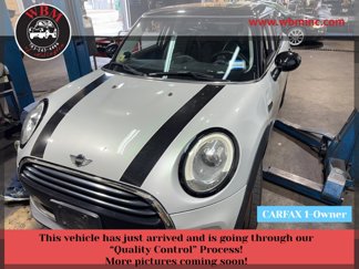 Used 2017 MINI Cooper 4-Door Hardtop image 1