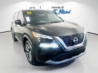Used 2023 Nissan Rogue SV image 1