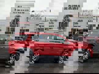 Used 2020 GMC Acadia SLE w/ Driver Convenience Package image 1