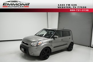 Used 2011 Kia Soul + image 1