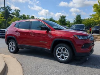 New 2025 Jeep Compass Latitude image 1