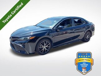 Used 2021 Toyota Camry SE image 1